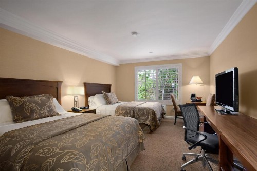 Days Inn by Wyndham San Diego Hotel Circle - image 36