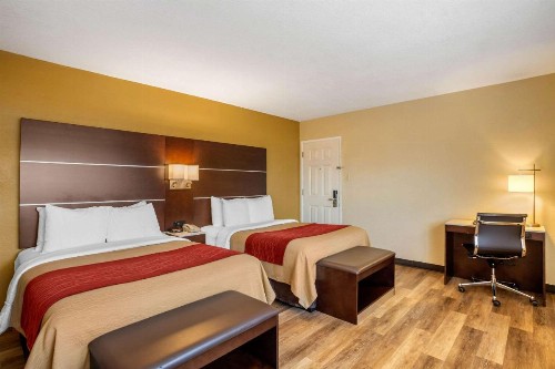 Comfort Inn San Diego Airport At The Harbor - image 20
