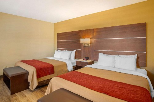 Comfort Inn San Diego Airport At The Harbor - image 26