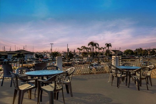 Comfort Inn San Diego Airport At The Harbor - image 41