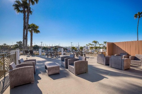 Comfort Inn San Diego Airport At The Harbor - image 42