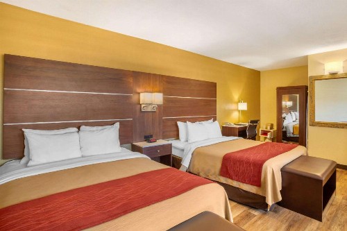 Comfort Inn San Diego Airport At The Harbor - image 43