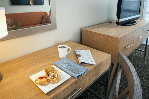 Diamond Head Inn - image 3