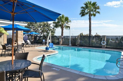 Holiday Inn Express San Diego - Otay Mesa an IHG Hotel - image 2