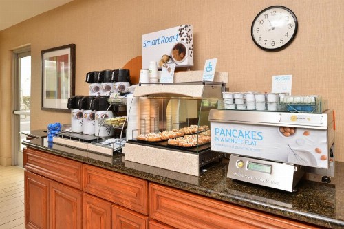 Holiday Inn Express San Diego - Otay Mesa an IHG Hotel - image 39