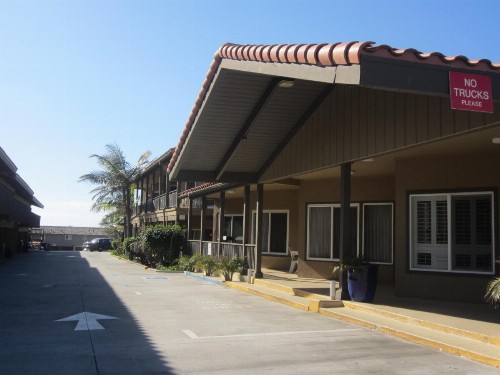 Pacific Shores Inn - image 21