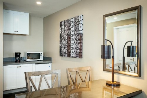 Pacific Shores Inn - image 25