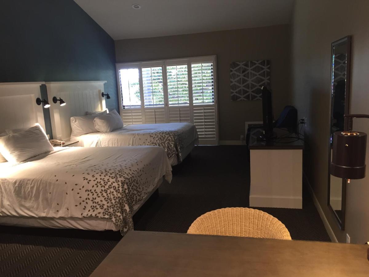 Pacific Shores Inn - image 3
