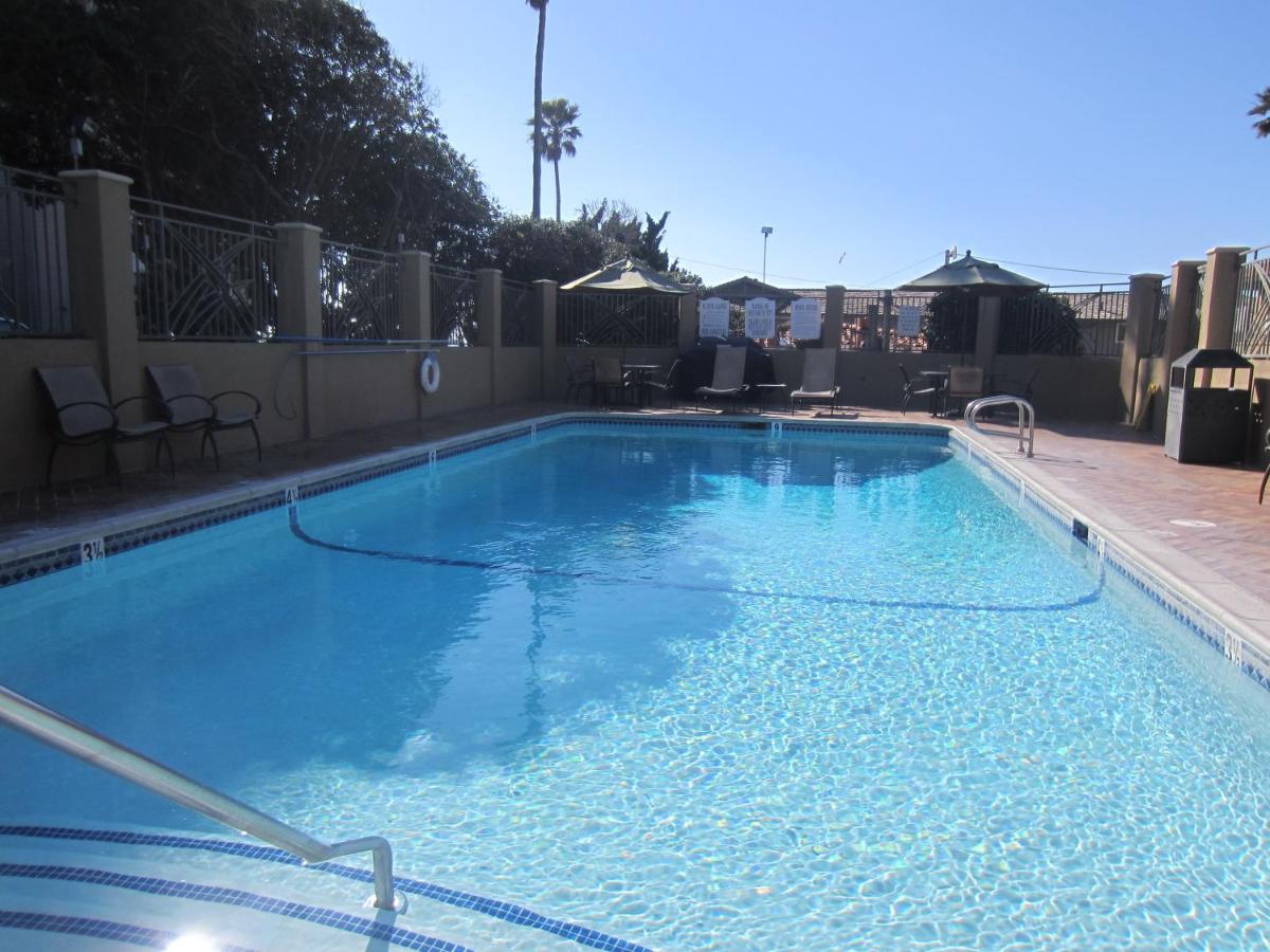 Pacific Shores Inn - image 6
