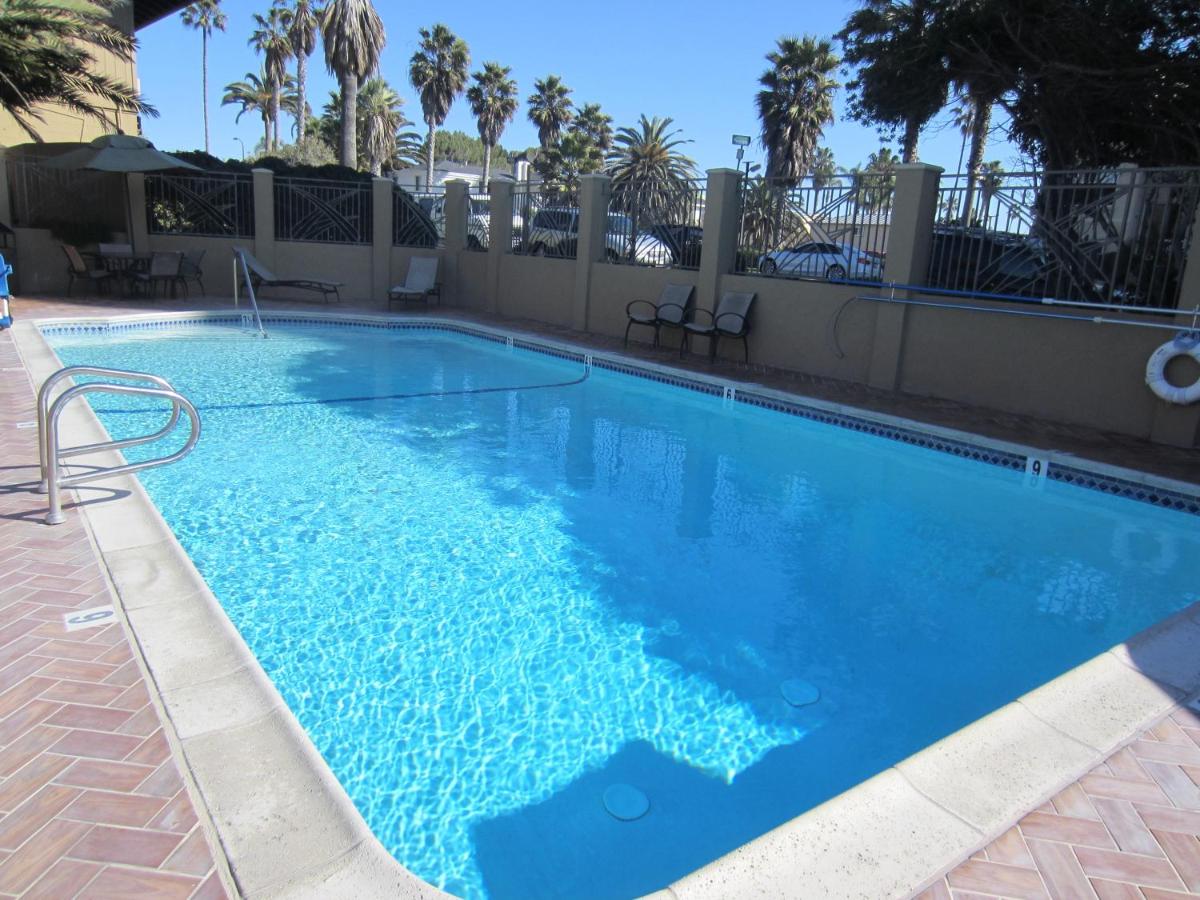 Pacific Shores Inn - image 7