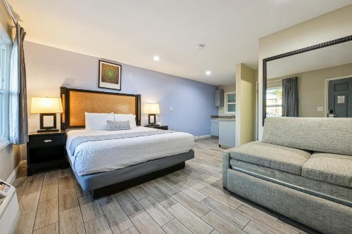 Hotel Point Loma - image 6