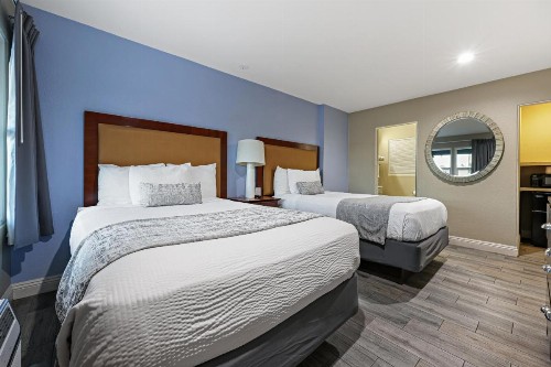 Hotel Point Loma - image 8