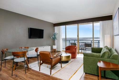 Wyndham San Diego Bayside - image 12
