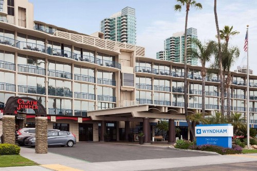 Wyndham San Diego Bayside - image 18