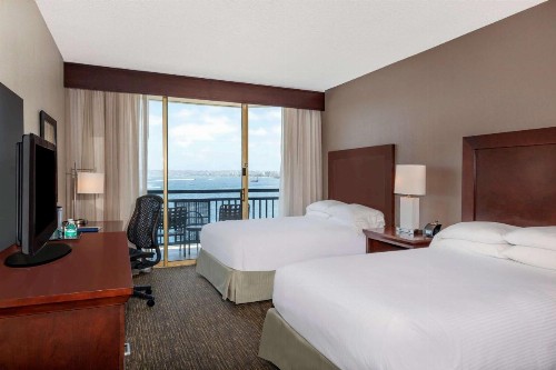 Wyndham San Diego Bayside - image 6