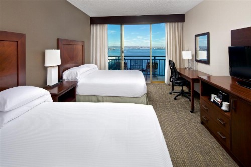 Wyndham San Diego Bayside - image 7