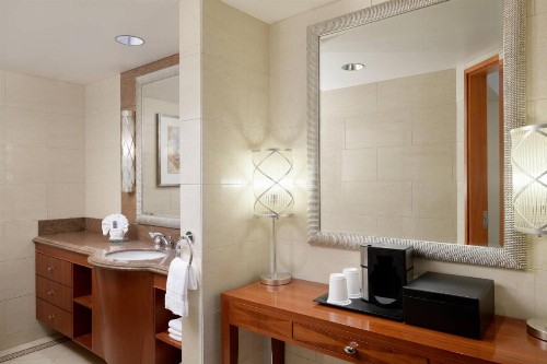 San Diego Marriott Gaslamp Quarter - image 10