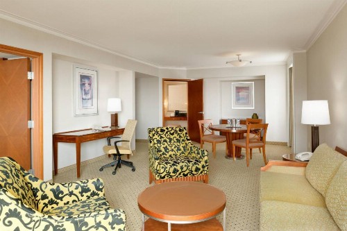 San Diego Marriott Gaslamp Quarter - image 14