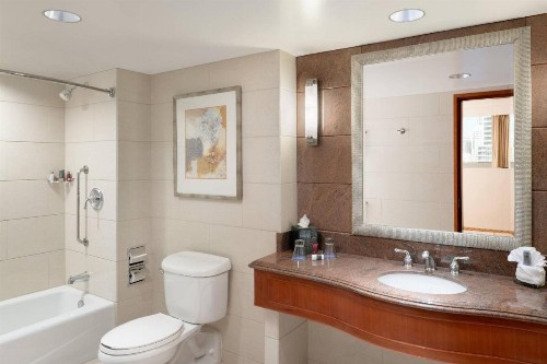 San Diego Marriott Gaslamp Quarter - image 3