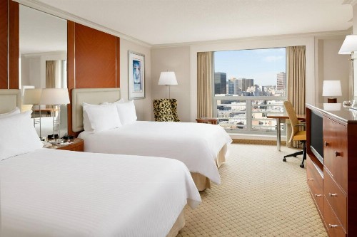 San Diego Marriott Gaslamp Quarter - image 9