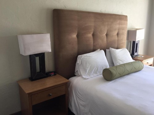Surfer Beach Hotel - image 19