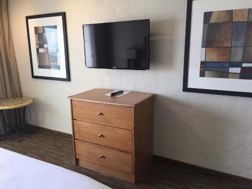 Surfer Beach Hotel - image 26