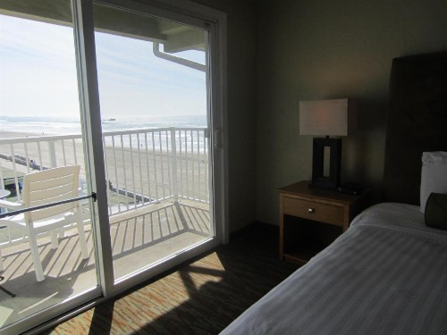 Surfer Beach Hotel - image 41