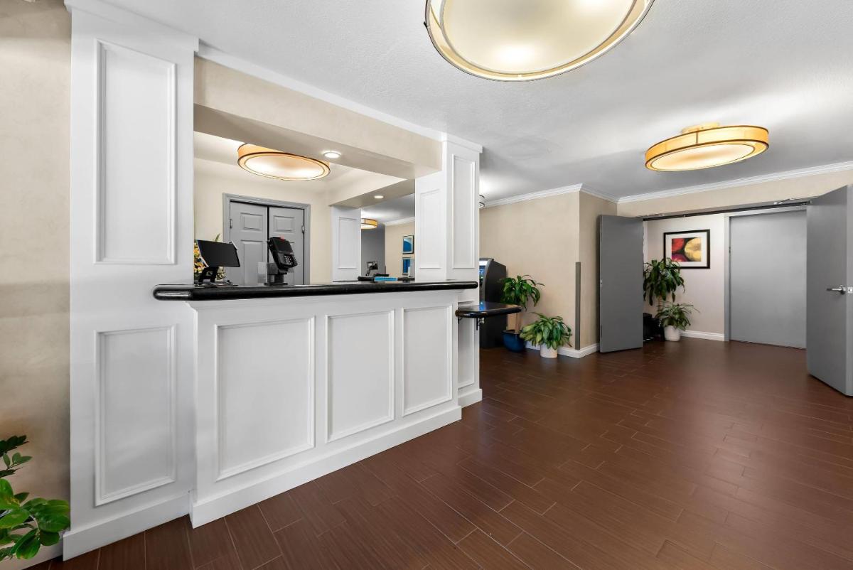 Comfort Inn Gaslamp Convention Center - image 7
