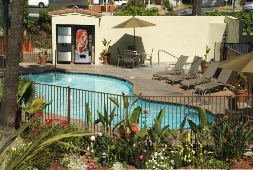 Hotel Iris - Mission Valley-San Diego Zoo-SeaWorld - image 21