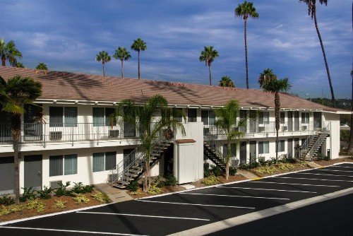 Hotel Iris - Mission Valley-San Diego Zoo-SeaWorld - image 23