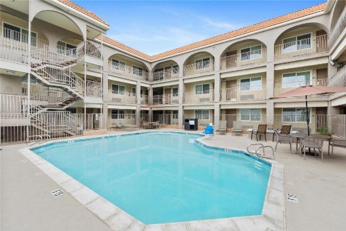 Best Western San Diego/Miramar Hotel - image 10