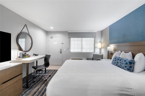Best Western San Diego/Miramar Hotel - image 19