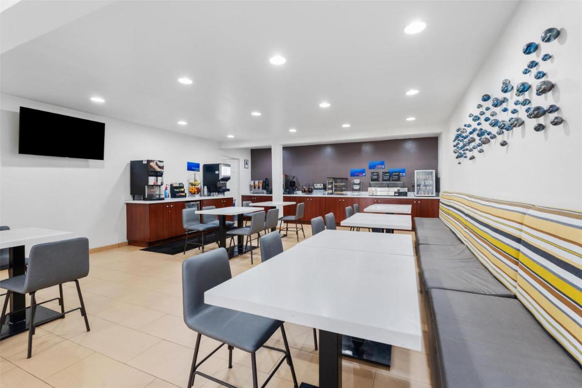 Best Western San Diego/Miramar Hotel - image 6