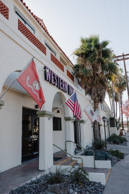 Old Town Western Inn - image 2