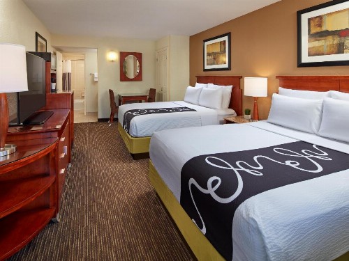 La Quinta by Wyndham San Diego SeaWorld/Zoo Area - image 5
