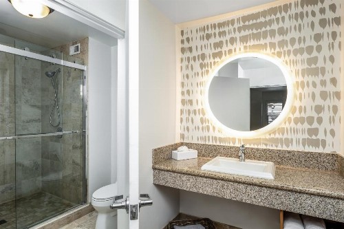Ocean Park Inn - image 12
