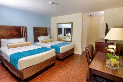 Sunrise Inn San Diego - image 2