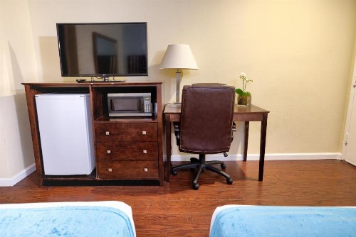 Sunrise Inn San Diego - image 4