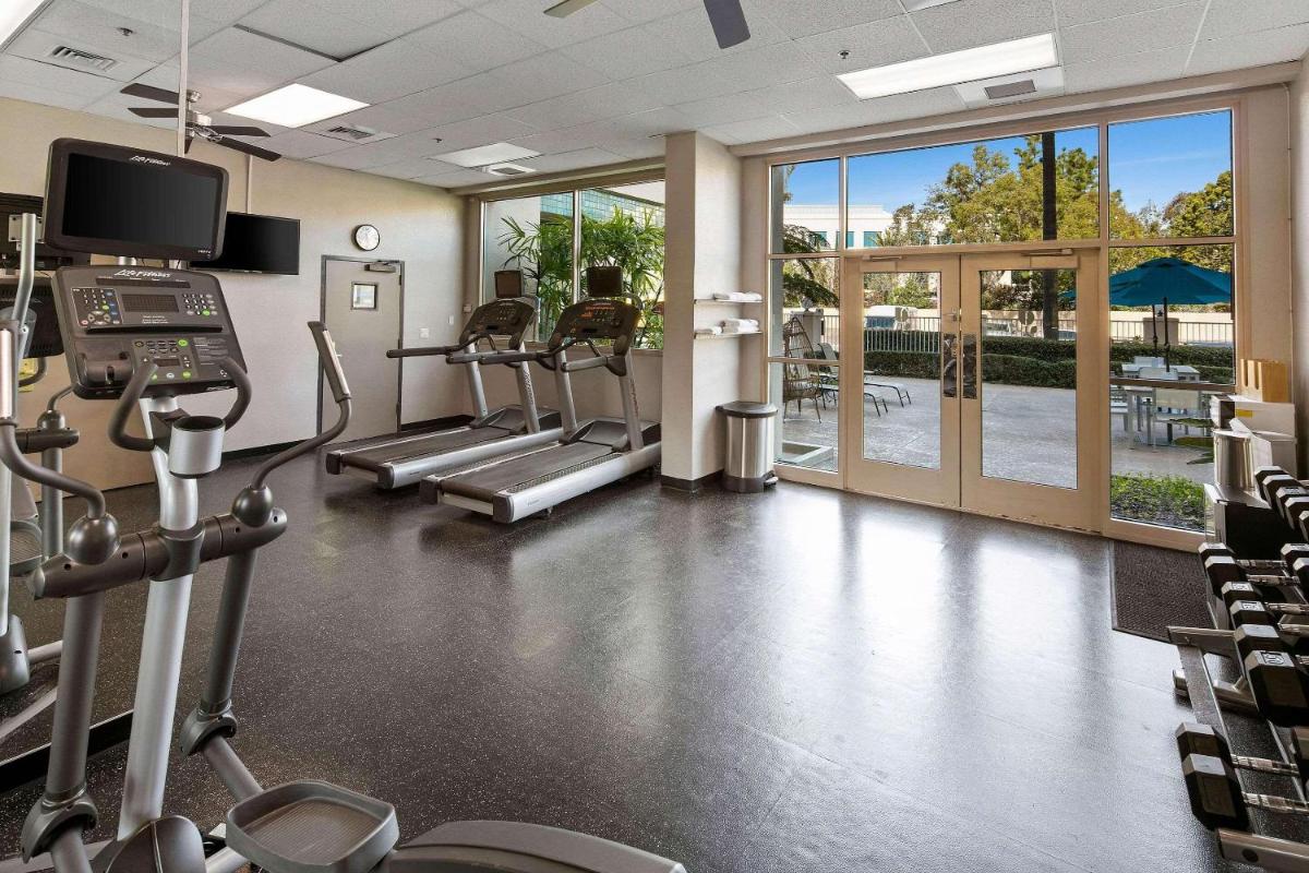 Country Inn & Suites by Radisson San Diego North CA - image 2