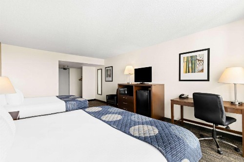 Best Western Yacht Harbor Hotel - image 17