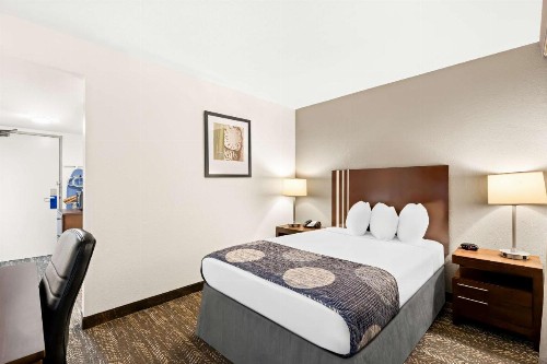 Best Western Yacht Harbor Hotel - image 2