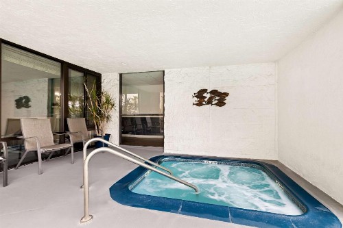 Best Western Yacht Harbor Hotel - image 21