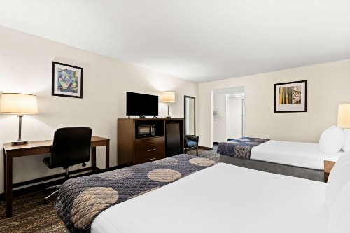 Best Western Yacht Harbor Hotel - image 25