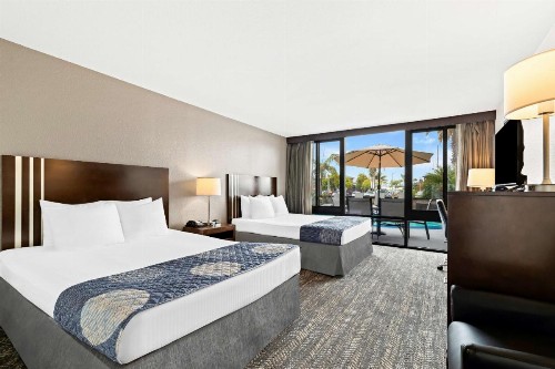 Best Western Yacht Harbor Hotel - image 26