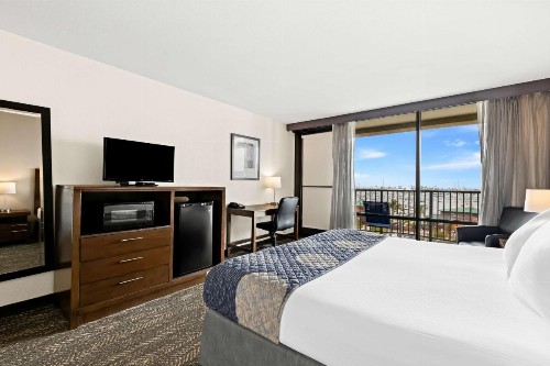 Best Western Yacht Harbor Hotel - image 28