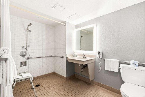 Best Western Yacht Harbor Hotel - image 33