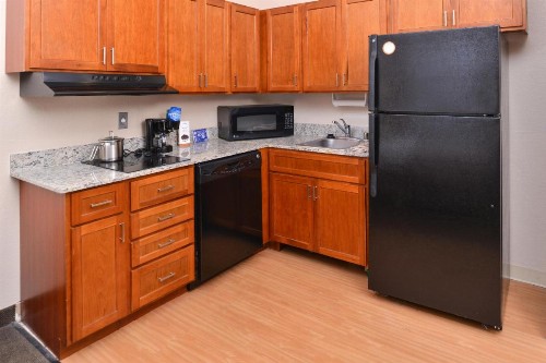 Candlewood Suites San Diego an IHG Hotel - image 10
