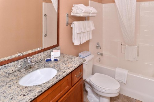 Candlewood Suites San Diego an IHG Hotel - image 15