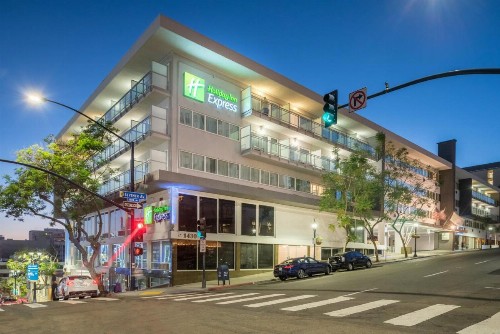 Holiday Inn Express - Downtown San Diego an IHG Hotel - image 11