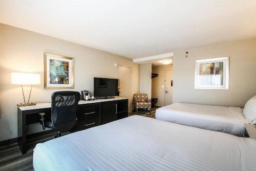 Holiday Inn Express - Downtown San Diego an IHG Hotel - image 36